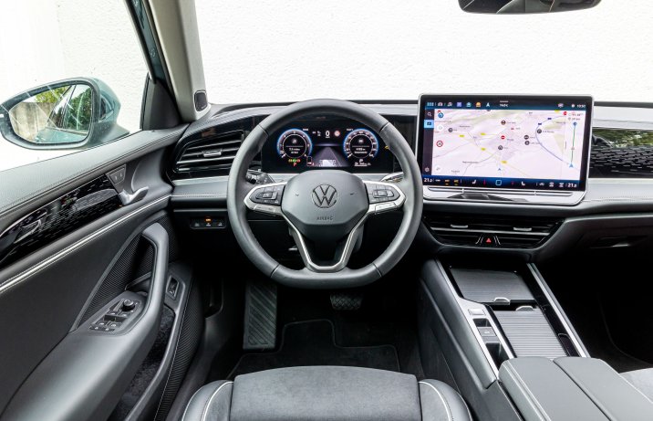 Volkswagen Passat Variant - kokpit