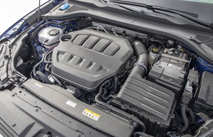 Skoda Superb 2.0 TSI 4x4 (2025) – silnik