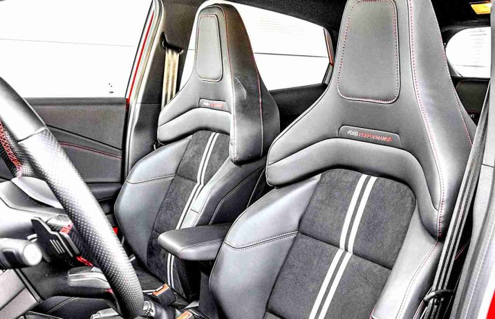 Ford Puma II FL ST 1.0 EcoBoost Hybrid – fotele