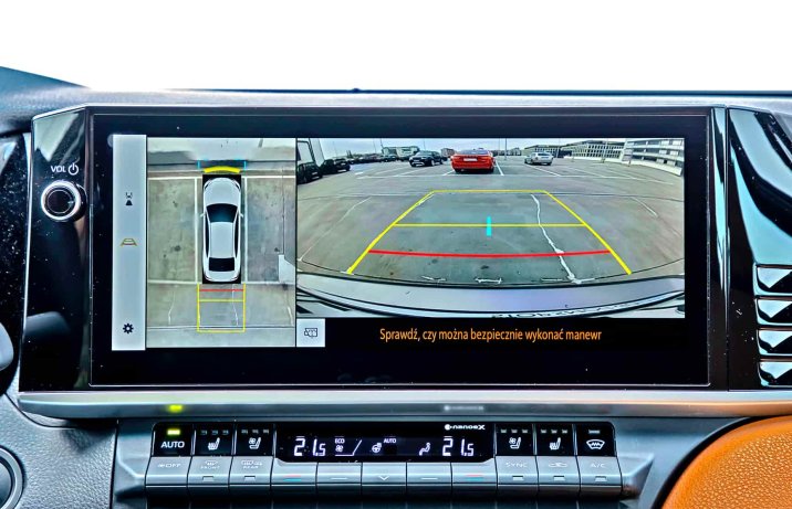 Toyota Camry 2.5 Hybrid Dynamic Force e-CVT Executive – widok z kamer