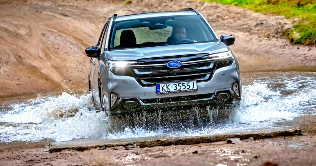 Subaru Forester 2.0i-L e-Boxer Platinum – przód