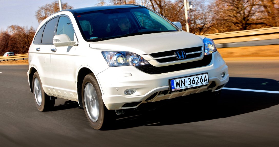 jadąca Honda CRV III