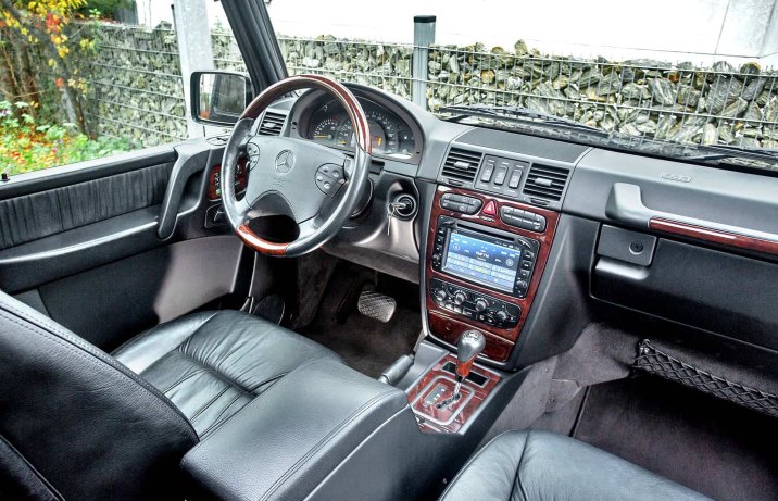 Mercedes G 500 W463 – deska rozdzielcza
