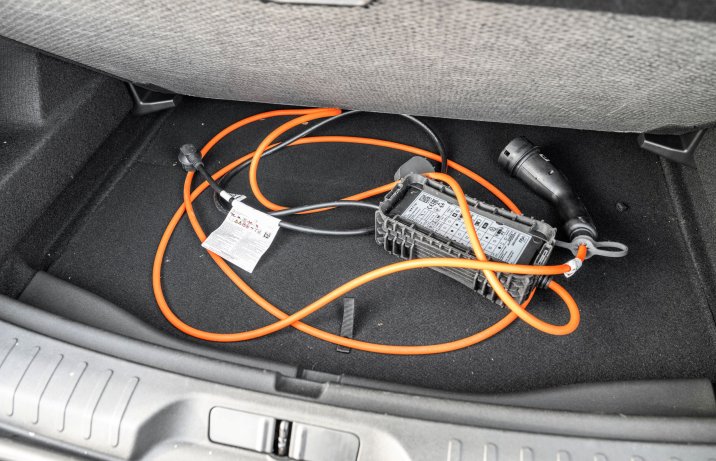 Alfa Romeo - schowek