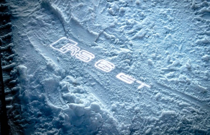 Audi RS 6 Avant GT – napis świetlny