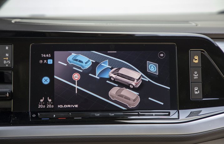 Volkswagen Multivan 2.0 TDI (2025) – test – systemy wspomagające