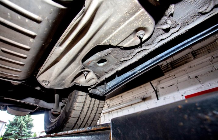 Lexus LS400 (UCF10/11) – podwozie