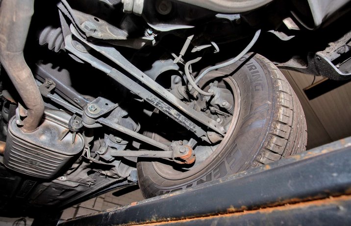 Lexus LS400 (UCF10/11) – podwozie, zawieszenie