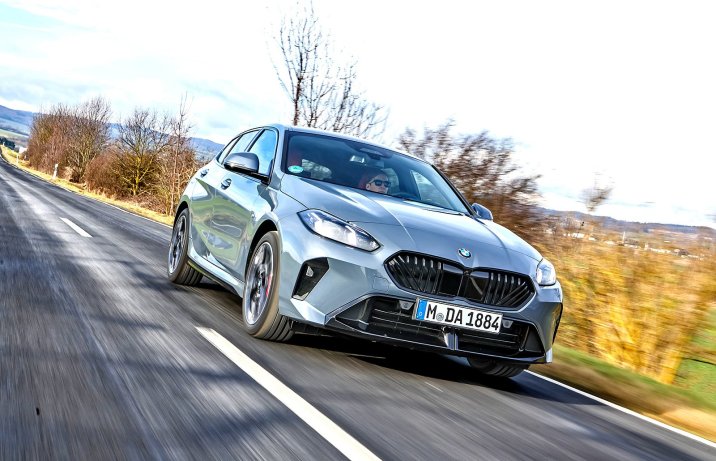 BMW 120 (2025) - test / porównanie - przód