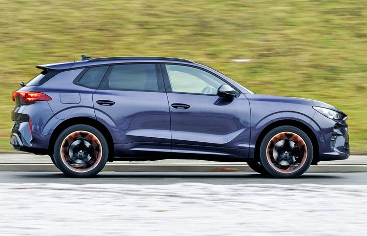 Cupra Terramar 1.5 e-Hybrid VZ – bok