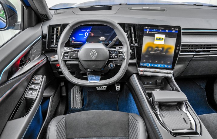Renault Rafale E-Tech 4x4 300 atelier Alpine – deska rozdzielcza