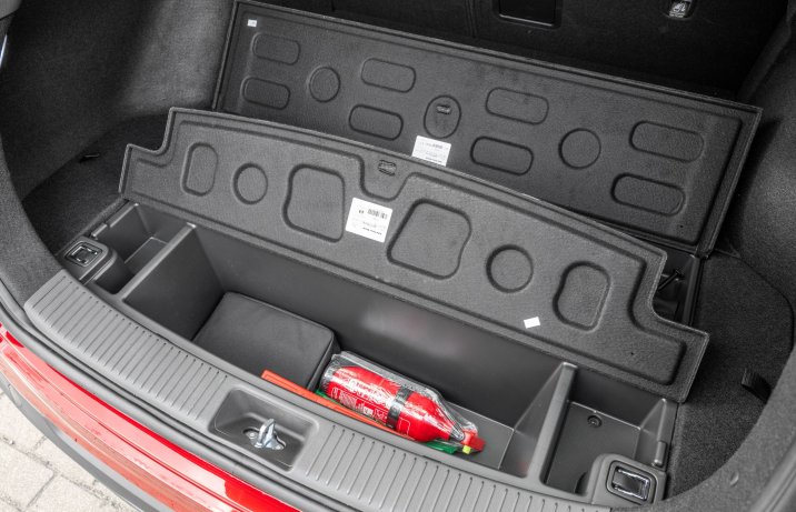 Hyundai i30 Wagon - schowki pod bagażnikiem