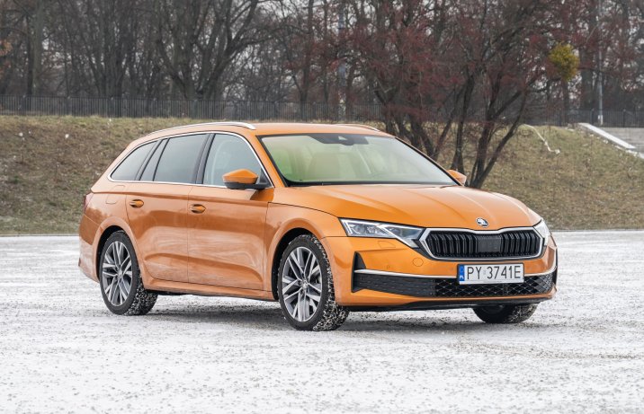 Skoda Octavia Combi - przód