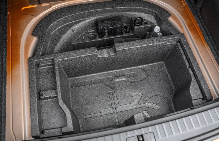 Skoda Octavia Combi - schowek pod podłogą bagażnika