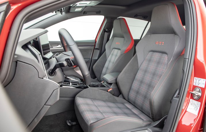 Volkswagen Golf GTI - fotele