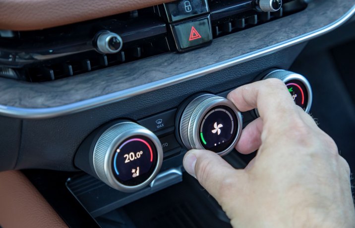 Skoda Superb - pokrętła