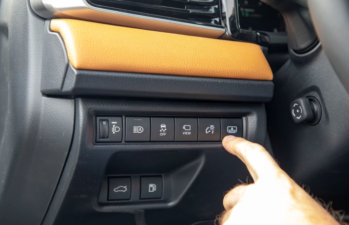 Toyota Camry - przyciski