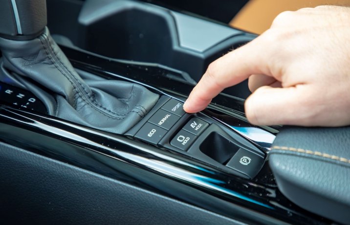 Toyota Camry - tryby jazdy