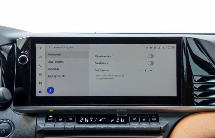 Toyota Camry - ekran