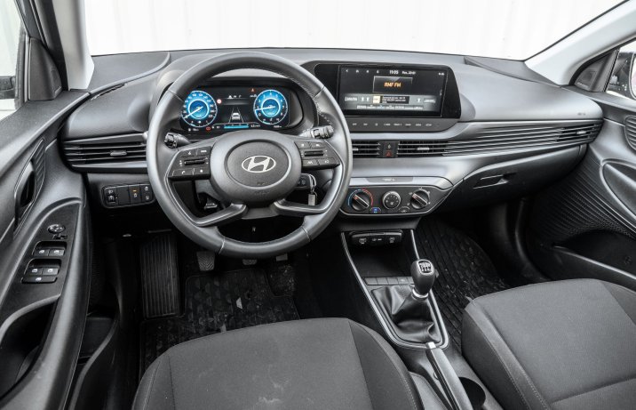 Hyundai i20 - kokpit