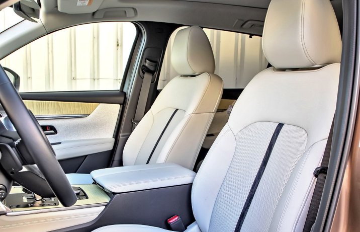 Mazda CX-80 2.5 e-Skyactiv PHEV (2025) - test - fotele