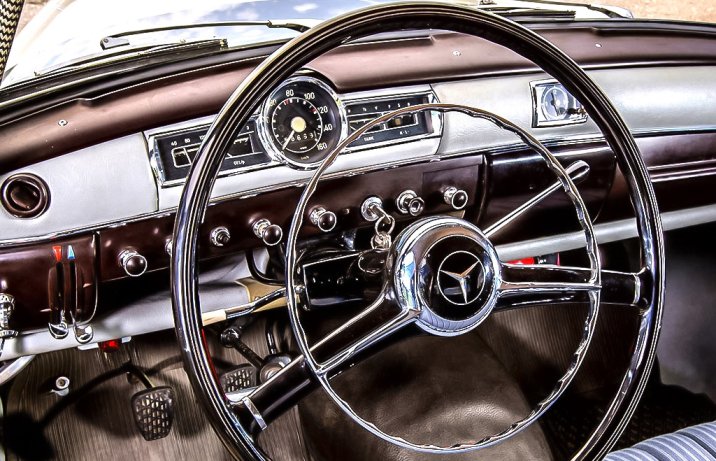 Mercedes W120 – wskaźniki