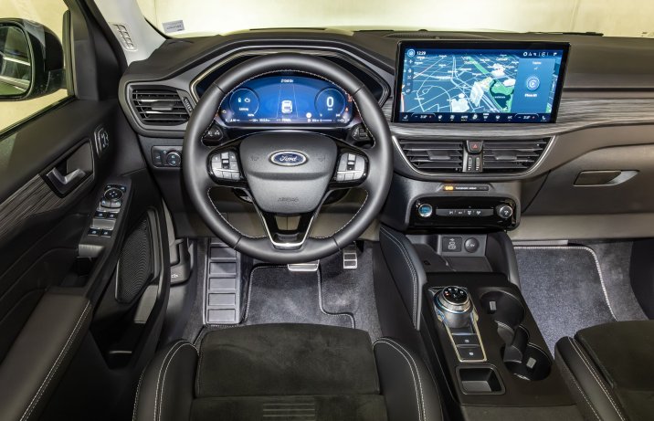 Ford Kuga - kokpit