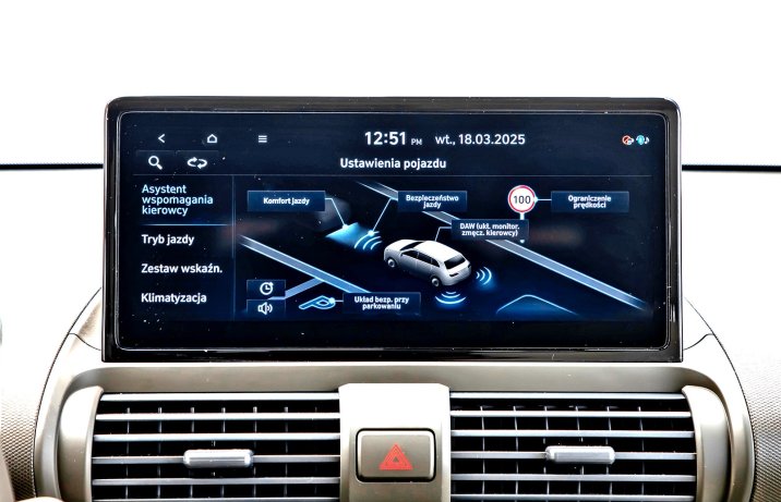 Hyundai Inster Smart 2025 – deska rozdzielcza, ekran, ustawienia pojazdu
