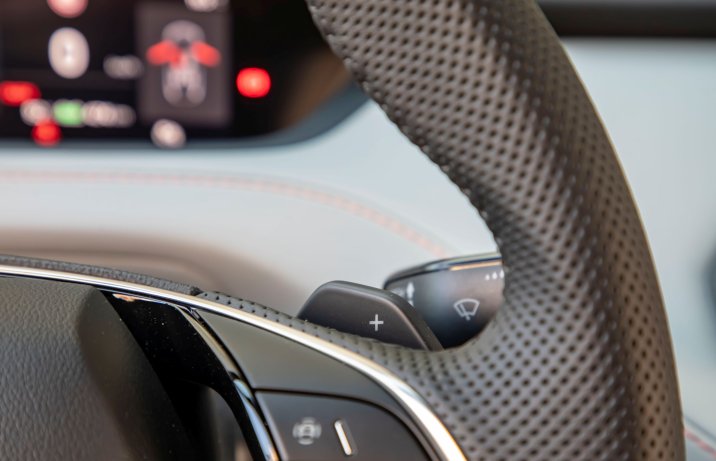 Skoda Elroq 85 - łopatka