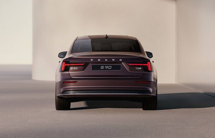 2026 Volvo S90