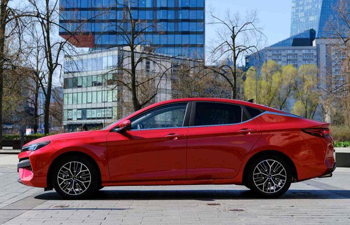 JAC J7 Plus – 2025