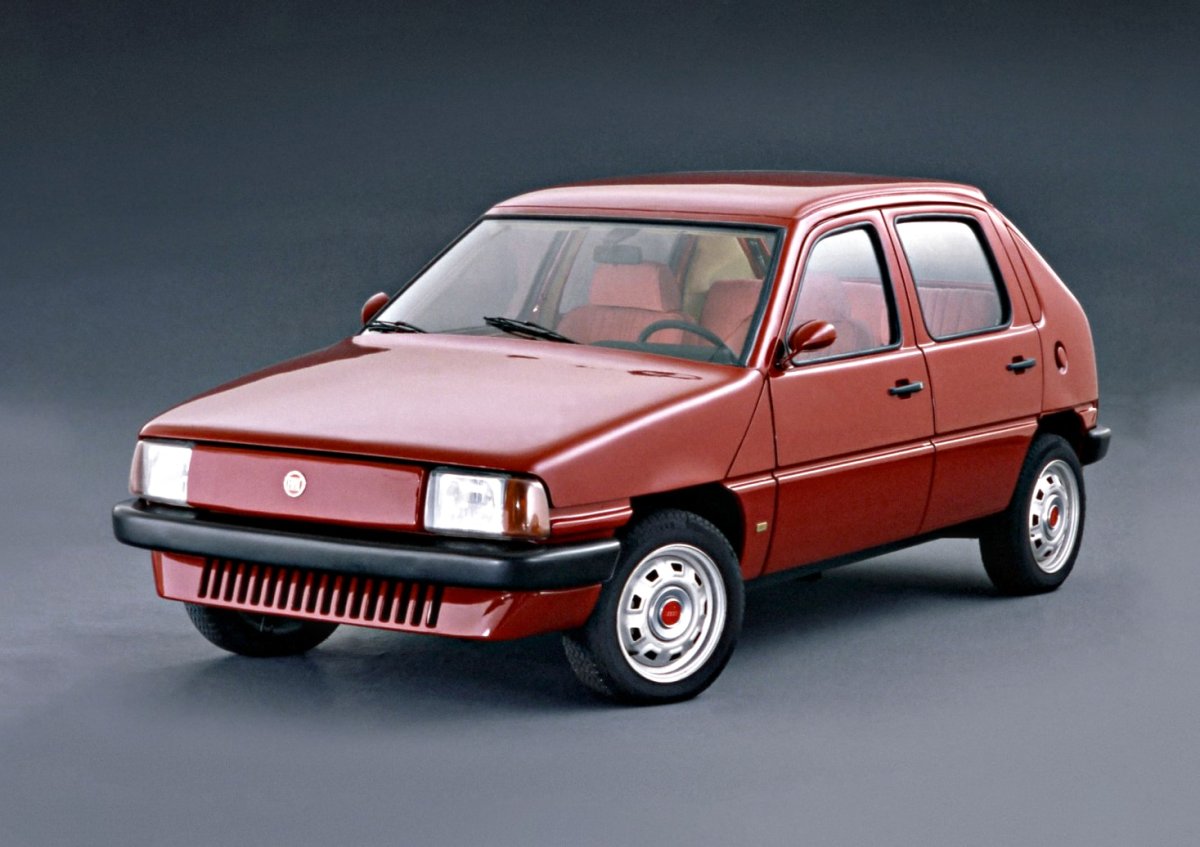 Fiat VSS – klejony z części | „Motor” 7/1982