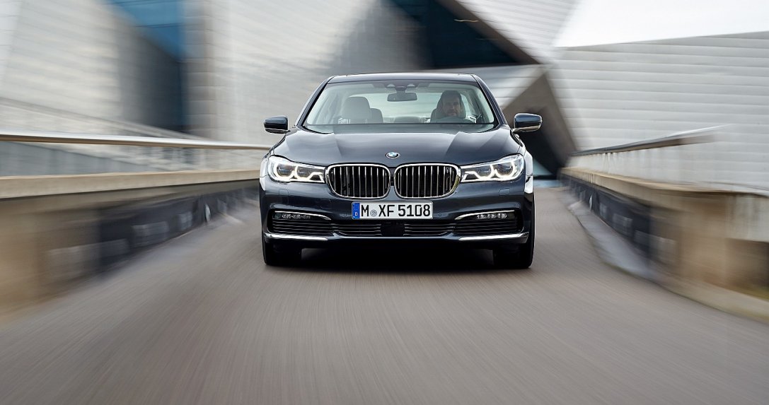 BMW serii 7 – przód