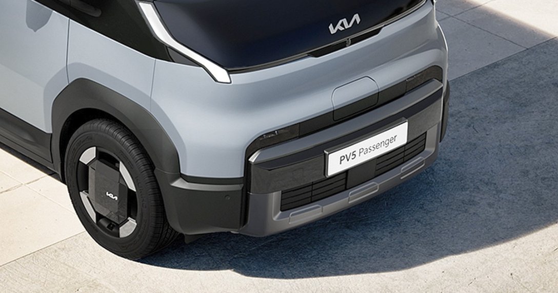 Kia PV5 – przód