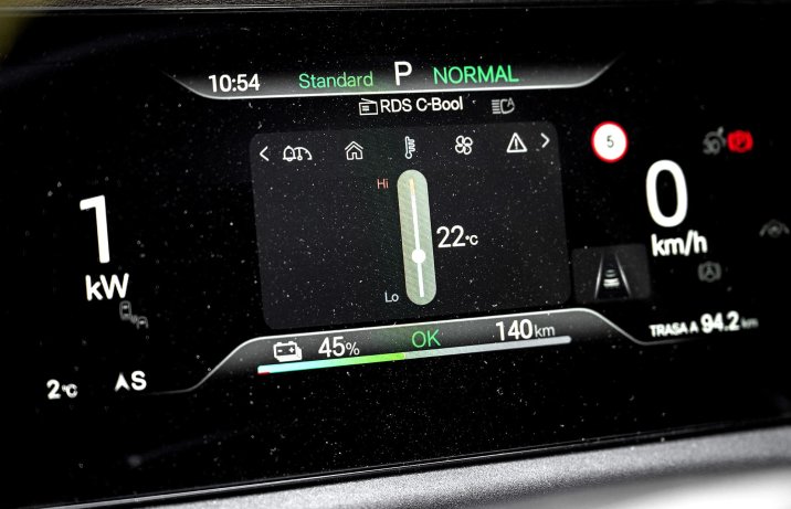 BYD Atto 2 Boost – deska rozdzielcza, wyświetlacz, temperatura