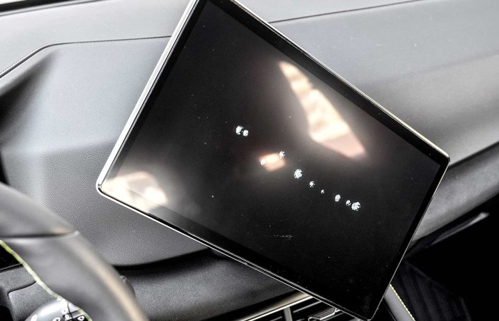 BYD Atto 2 Boost – deska rozdzielcza, ekran, obracanie