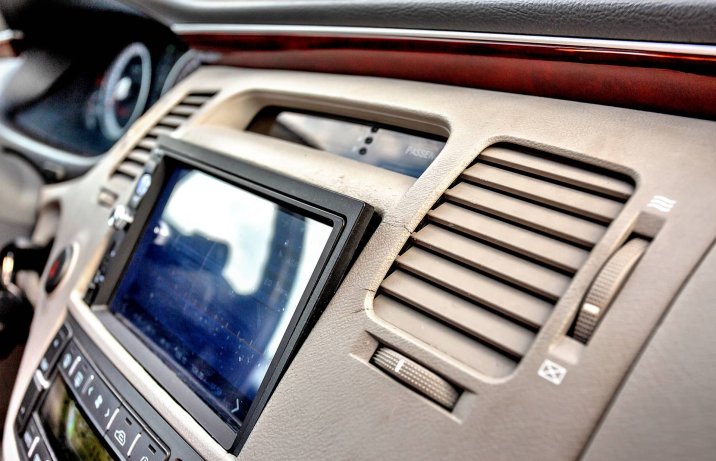 Hyundai Grandeur IV – deska rozdzielcza, nawiewy, radio