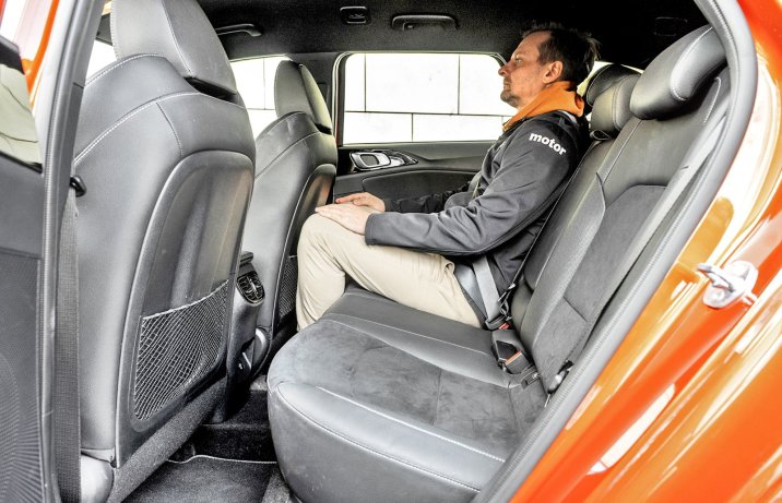 Kia Ceed Kombi 1.5 T-GDI 7DCT GT-Line (2025) - test - kanapa