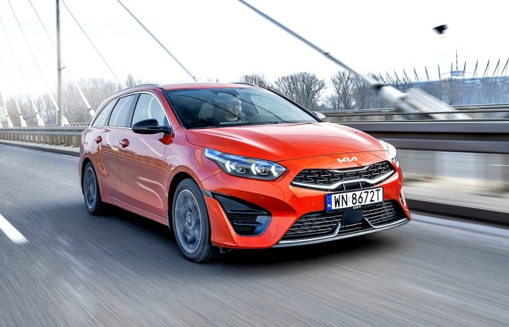 Kia Ceed Kombi 1.5 T-GDI 7DCT GT-Line (2025) - test - przód