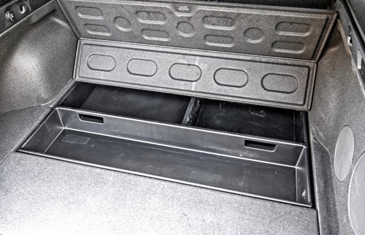 Kia Ceed Kombi 1.5 T-GDI 7DCT GT-Line (2025) - test - pod podłogą bagażnika