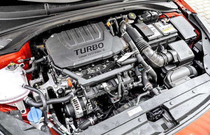 Kia Ceed Kombi 1.5 T-GDI 7DCT GT-Line (2025) - test - silnik