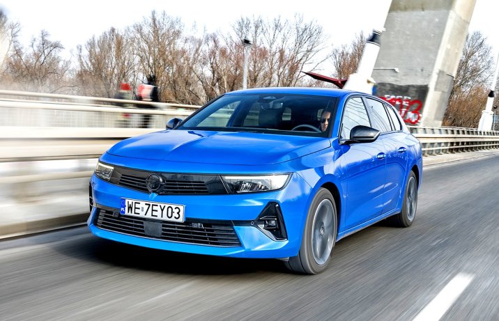 Opel Astra ST 1.5 Diesel A8 (2025) - test - przód