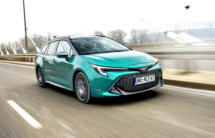 Toyota Corolla TS Kombi 2.0 Hybrid e-CVT (2025) - test - przód