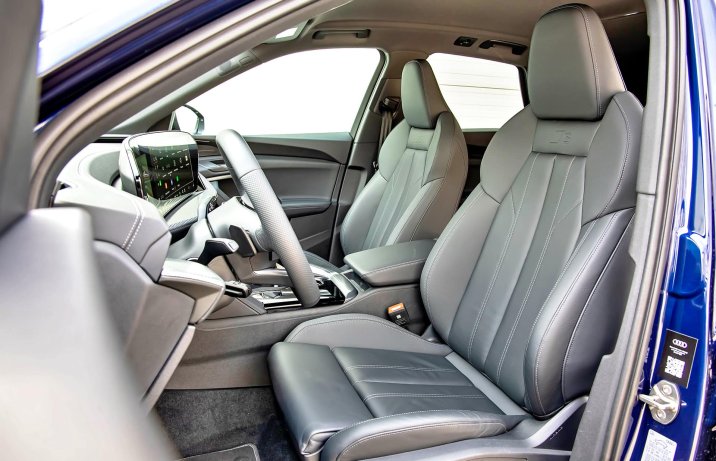 Audi Q5 III 2.0 TDI quattro S tronic – fotele z przodu