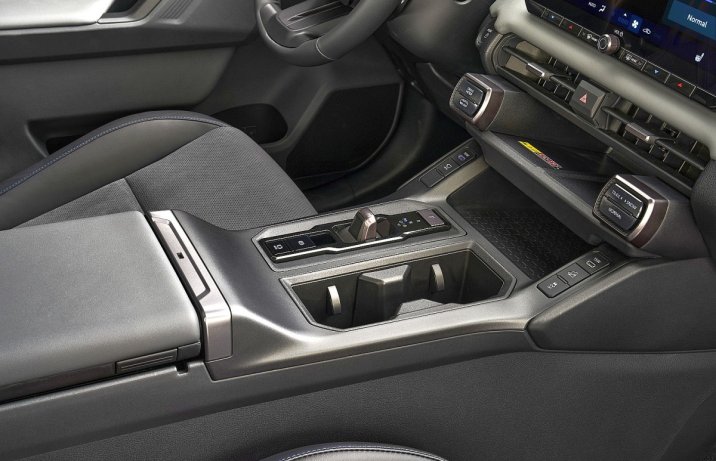 nowa Toyota RAV4 2026