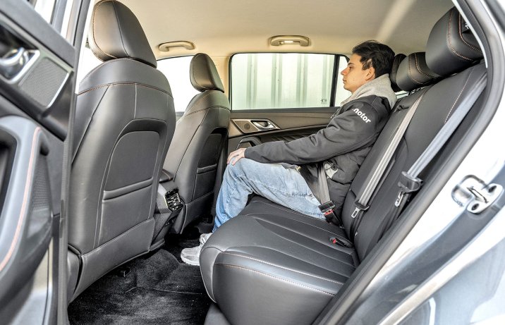 MG HS 1.5T AUT (2025) - test - kanapa