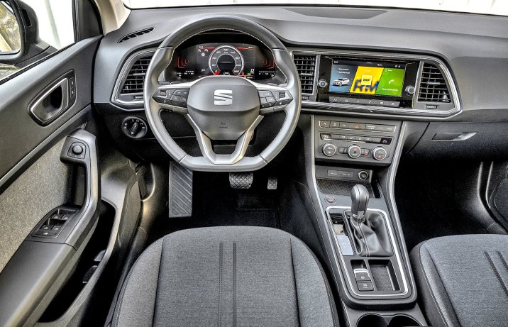 Seat Ateca 1.5 TSI DSG (2025) - test - kokpit