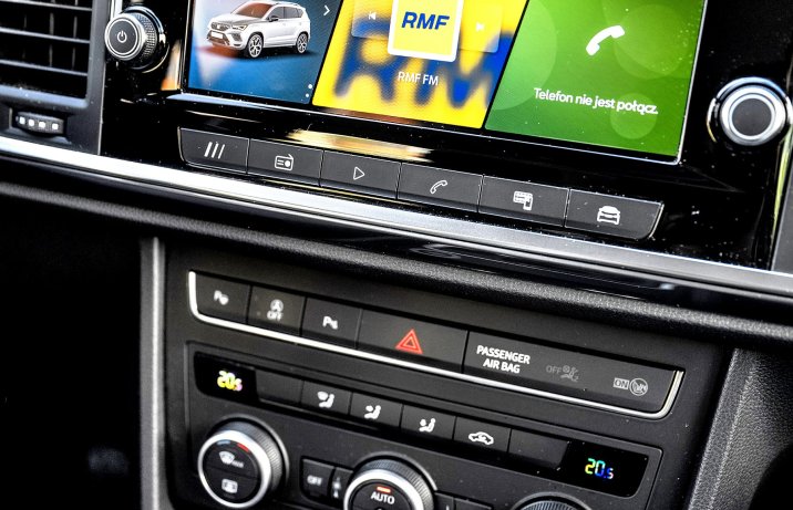 Seat Ateca 1.5 TSI DSG (2025) - test - konsola