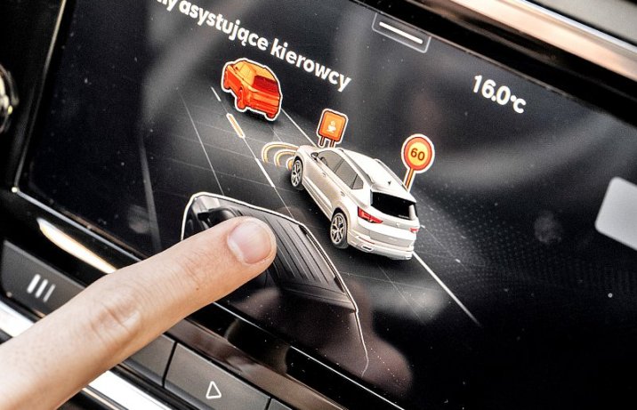 Seat Ateca 1.5 TSI DSG (2025) - test - systemy wsparcia