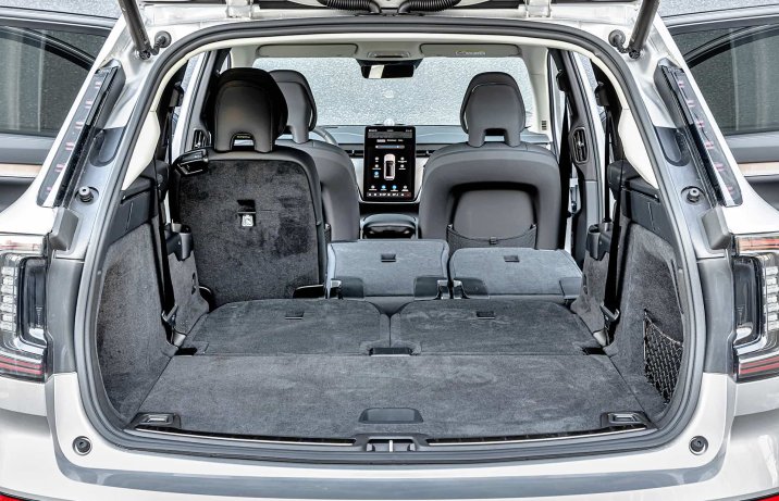Volvo EX90 Twin Motor Performance Ultra 2025 – bagażnik